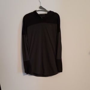 Pullover workout top